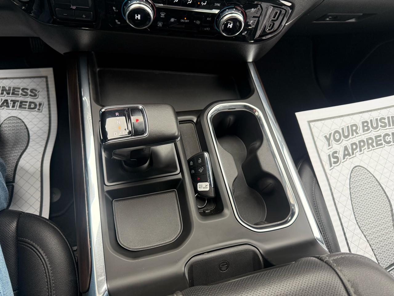 GMC Sierra 1500 4WD Crew Cab 147" SLT 2022