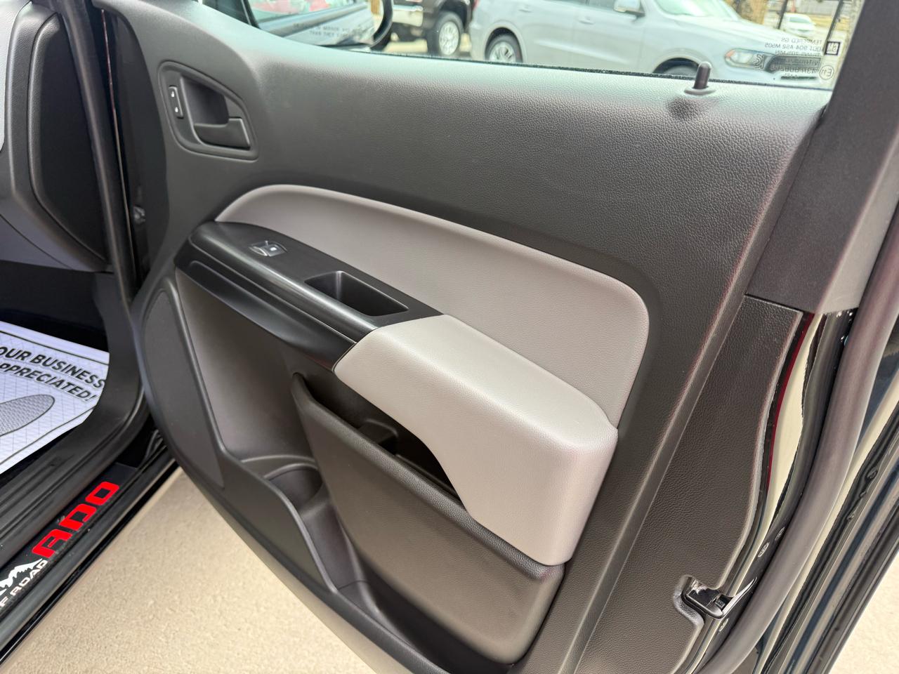 Chevrolet Colorado 4WD Crew Cab 128" Work Truck 2021