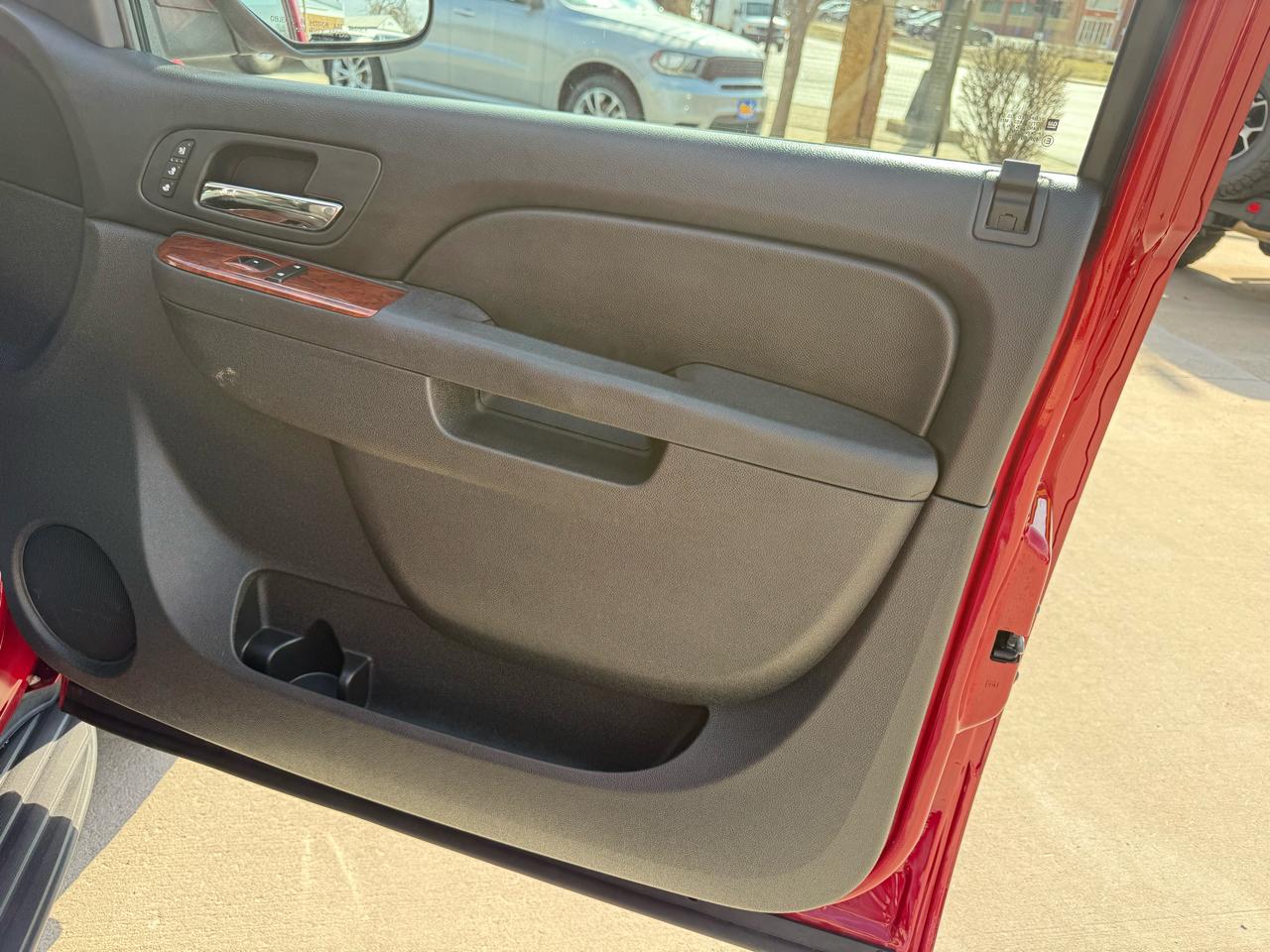 Chevrolet Tahoe 4WD 4dr 1500 LTZ 2013