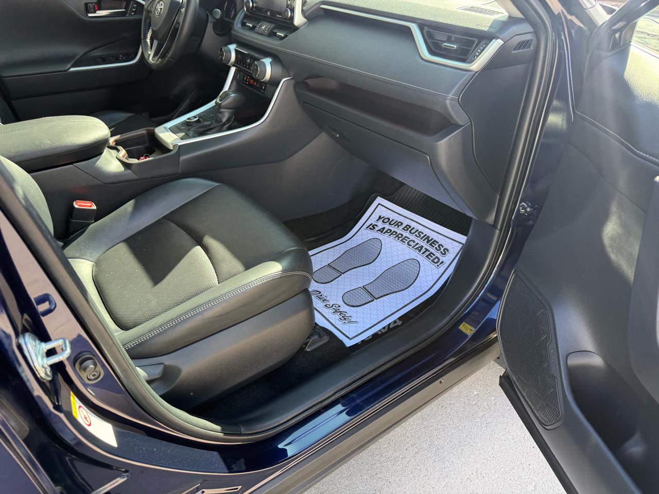 Toyota RAV4 Limited AWD (Natl) 2019