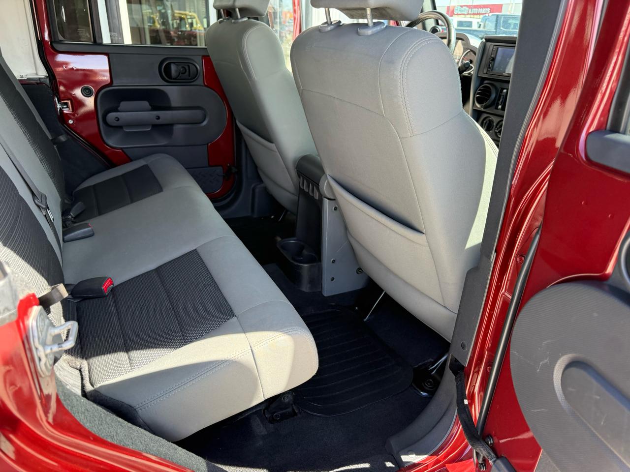 Jeep Wrangler Unlimited 4WD 4dr Sport 2010