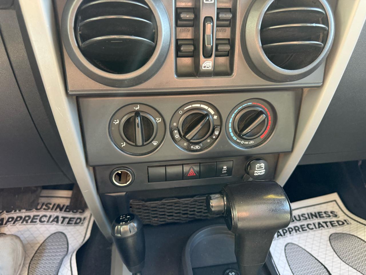 Jeep Wrangler Unlimited 4WD 4dr Sport 2010