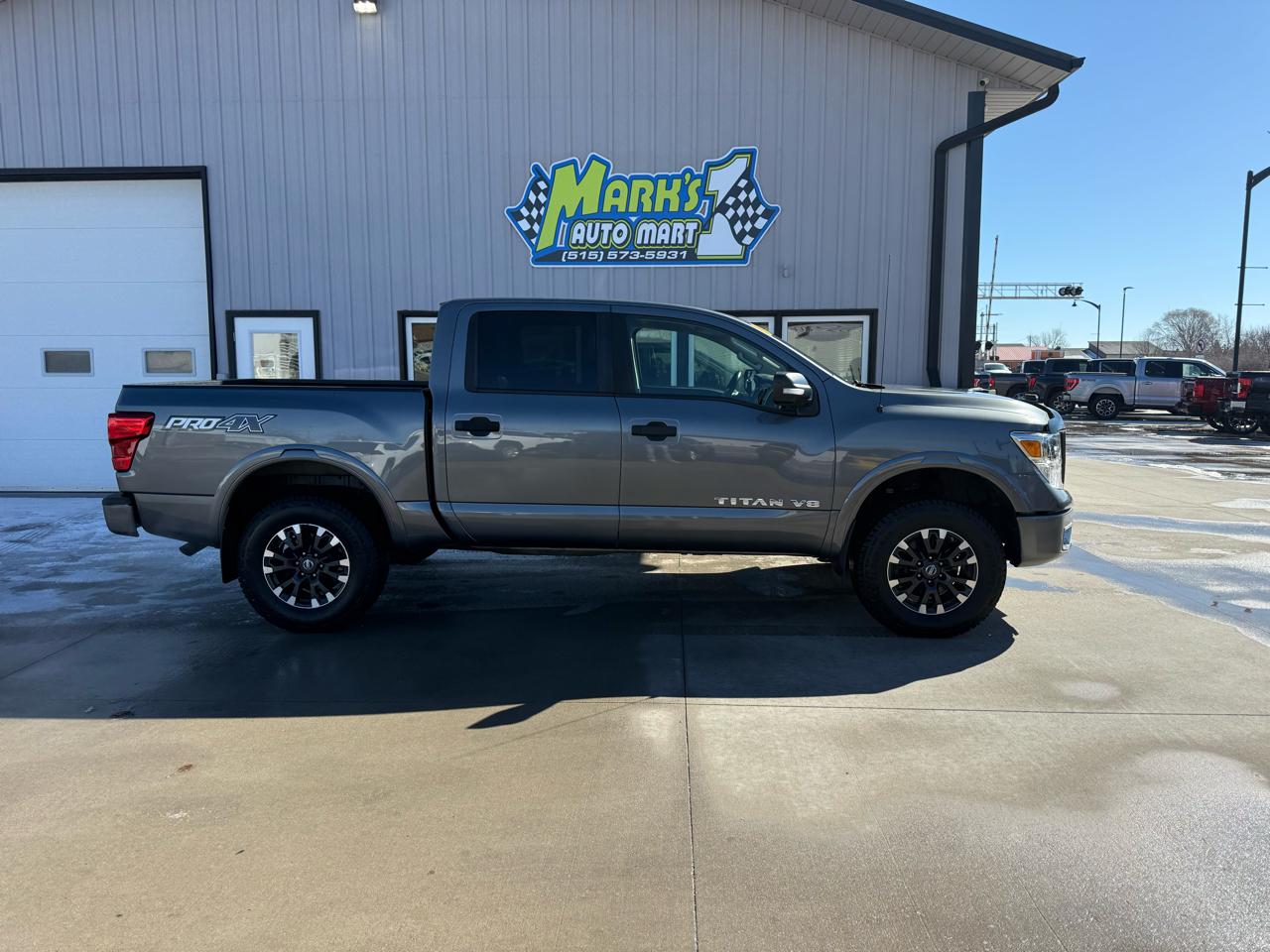 Nissan Titan 4x4 Crew Cab PRO-4X 2019