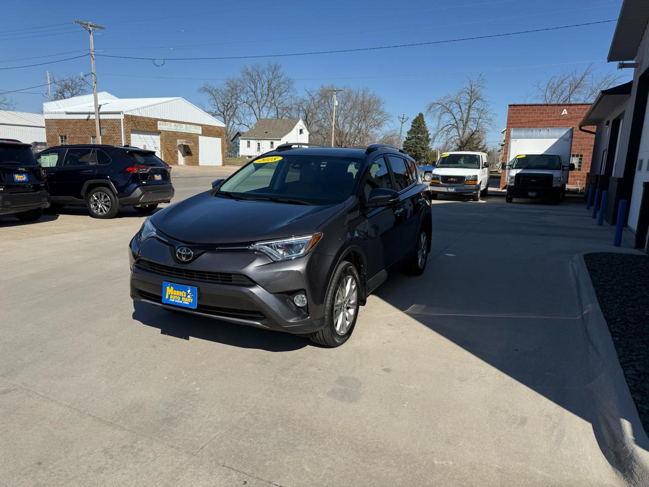 Toyota RAV4 Limited AWD (Natl) 2018