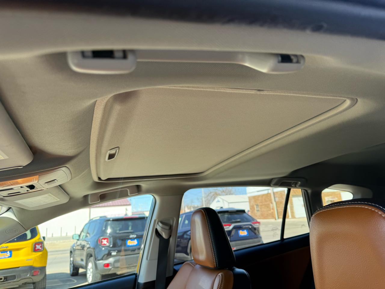 Toyota RAV4 Limited AWD (Natl) 2018