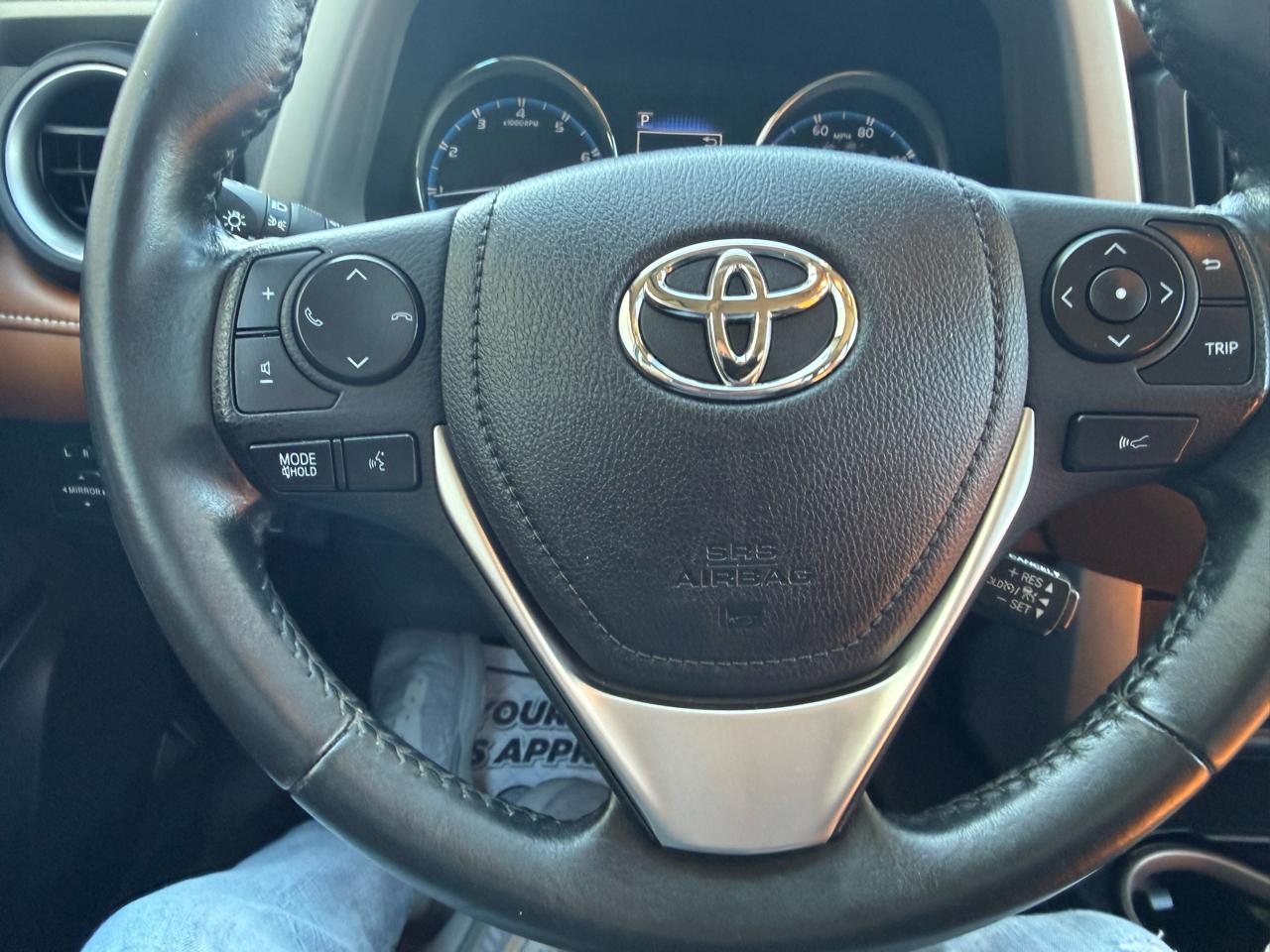 Toyota RAV4 Limited AWD (Natl) 2018