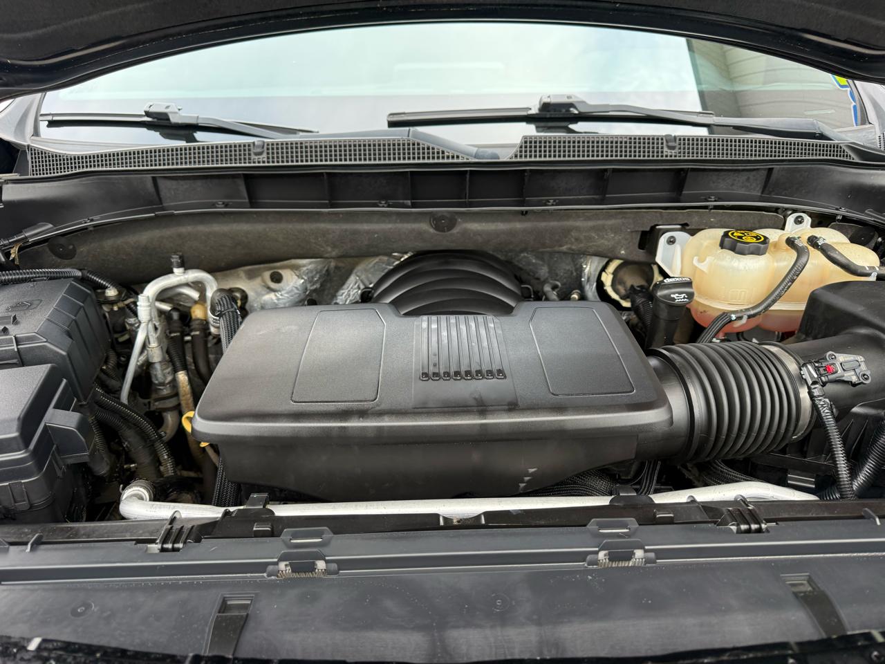 Chevrolet Tahoe 4WD 4dr LT 2021