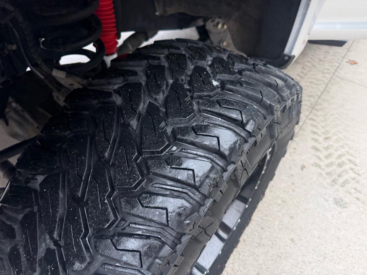 Ford Super Duty F-250 SRW Lariat 4WD Crew Cab 8' Box 2017