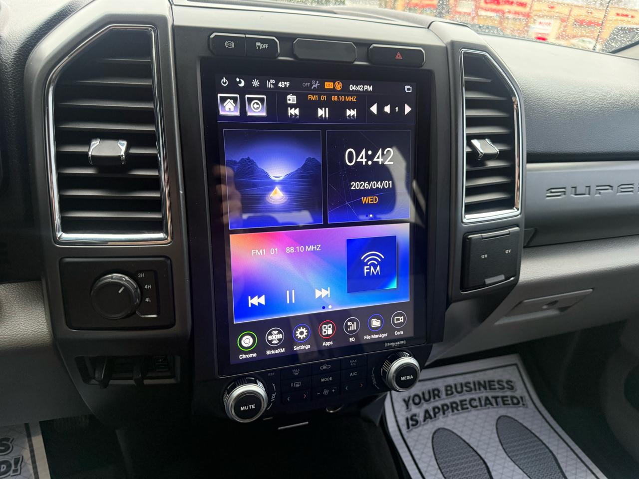 Ford Super Duty F-250 SRW Lariat 4WD Crew Cab 8' Box 2017