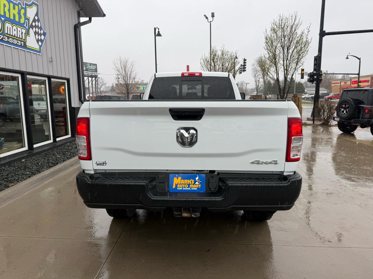 RAM 2500 Tradesman 4x4 Crew Cab 8' Box 2024