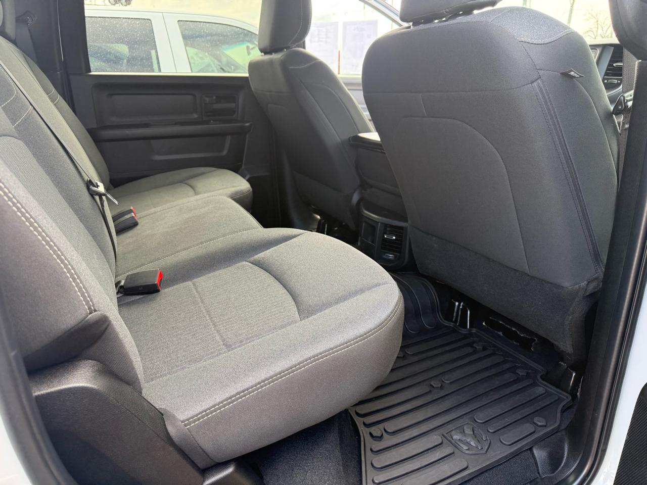 RAM 2500 Tradesman 4x4 Crew Cab 8' Box 2024