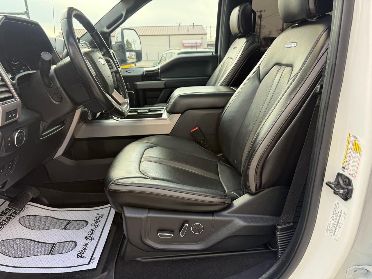 Ford Super Duty F-250 SRW Platinum 4WD Crew Cab 6.75' Box 2020