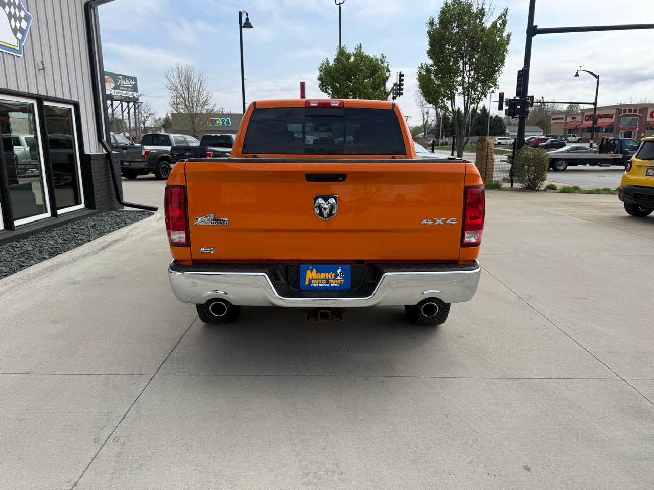 RAM 1500 Big Horn 4x4 Crew Cab 5'7" Box 2018