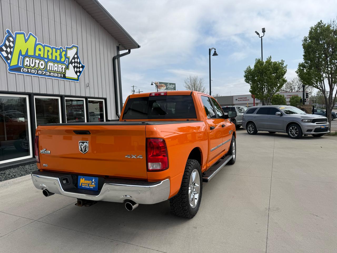 RAM 1500 Big Horn 4x4 Crew Cab 5'7" Box 2018