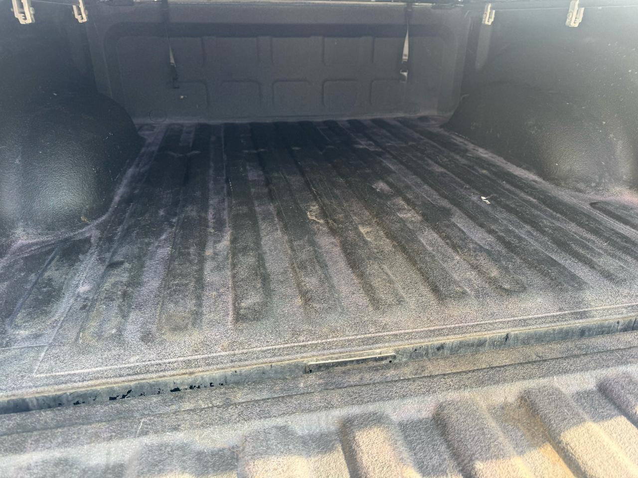 RAM 1500 4WD Crew Cab 140.5" Express 2015