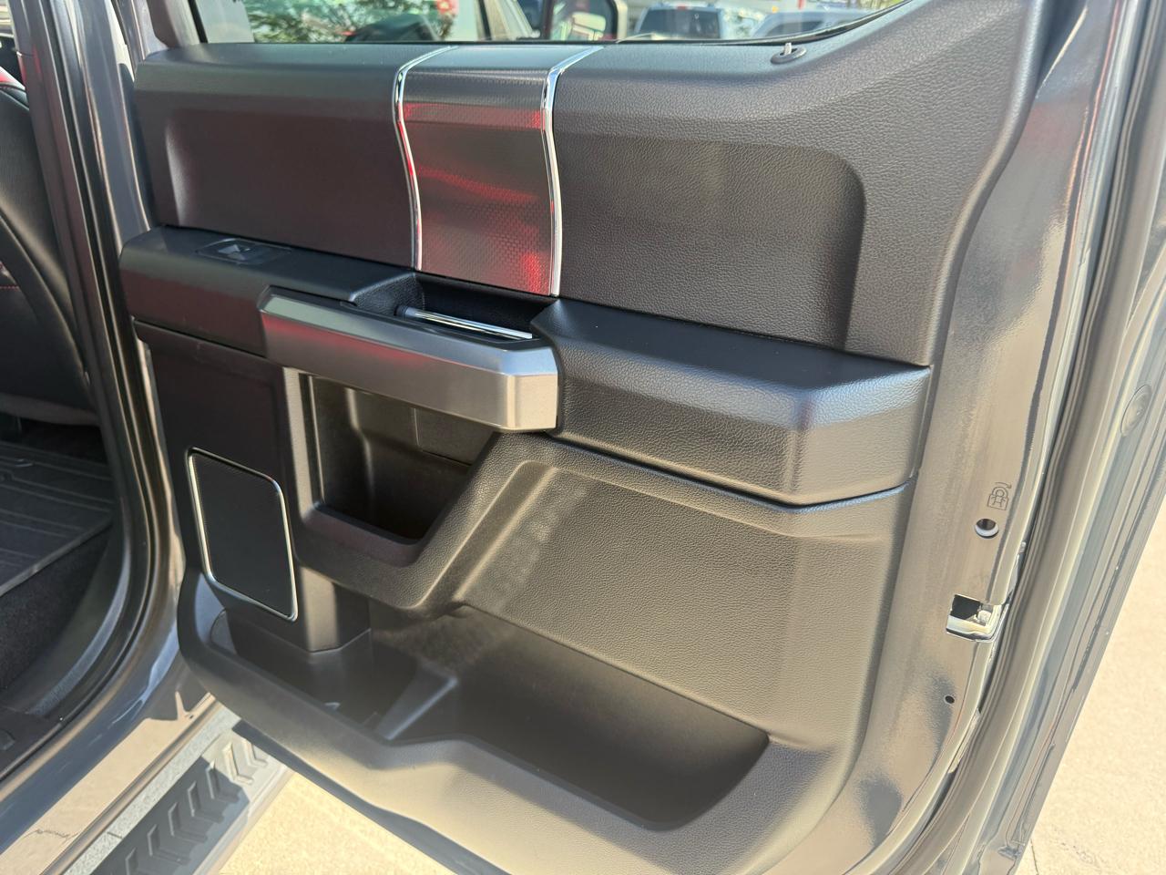 Ford F-150 4WD SuperCrew 145" XLT 2016