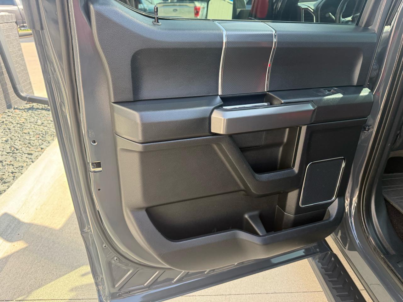 Ford F-150 4WD SuperCrew 145" XLT 2016