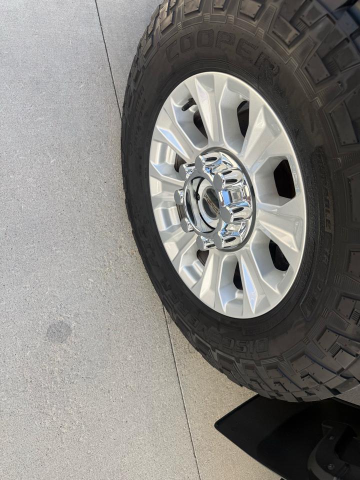 Ford Super Duty F-350 SRW XLT 4WD Crew Cab 8' Box 2020