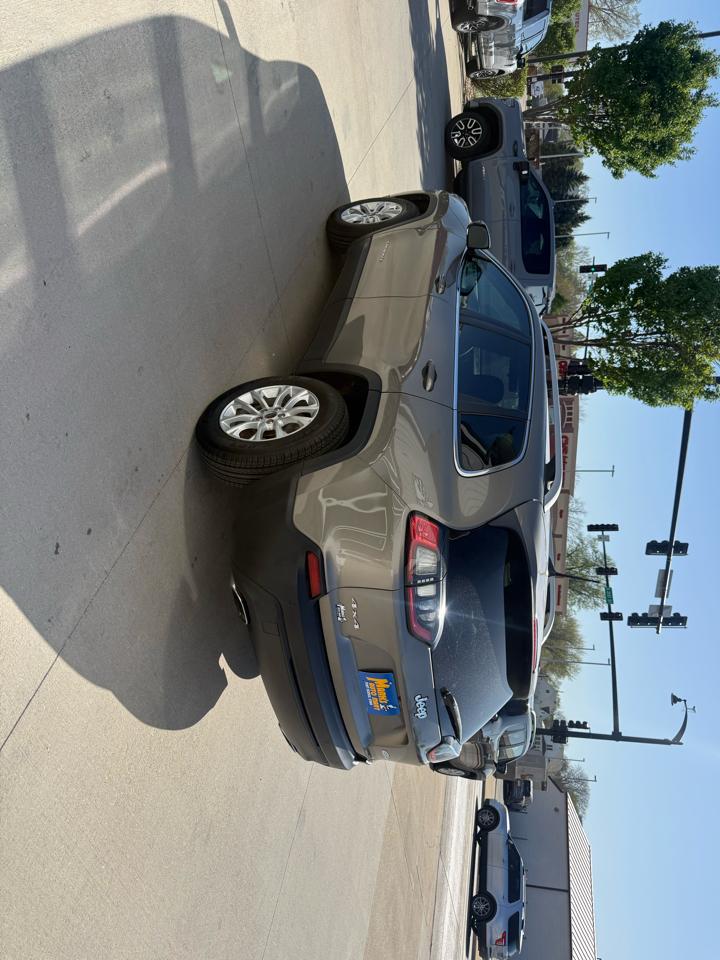 Jeep Cherokee Latitude 4x4 2019