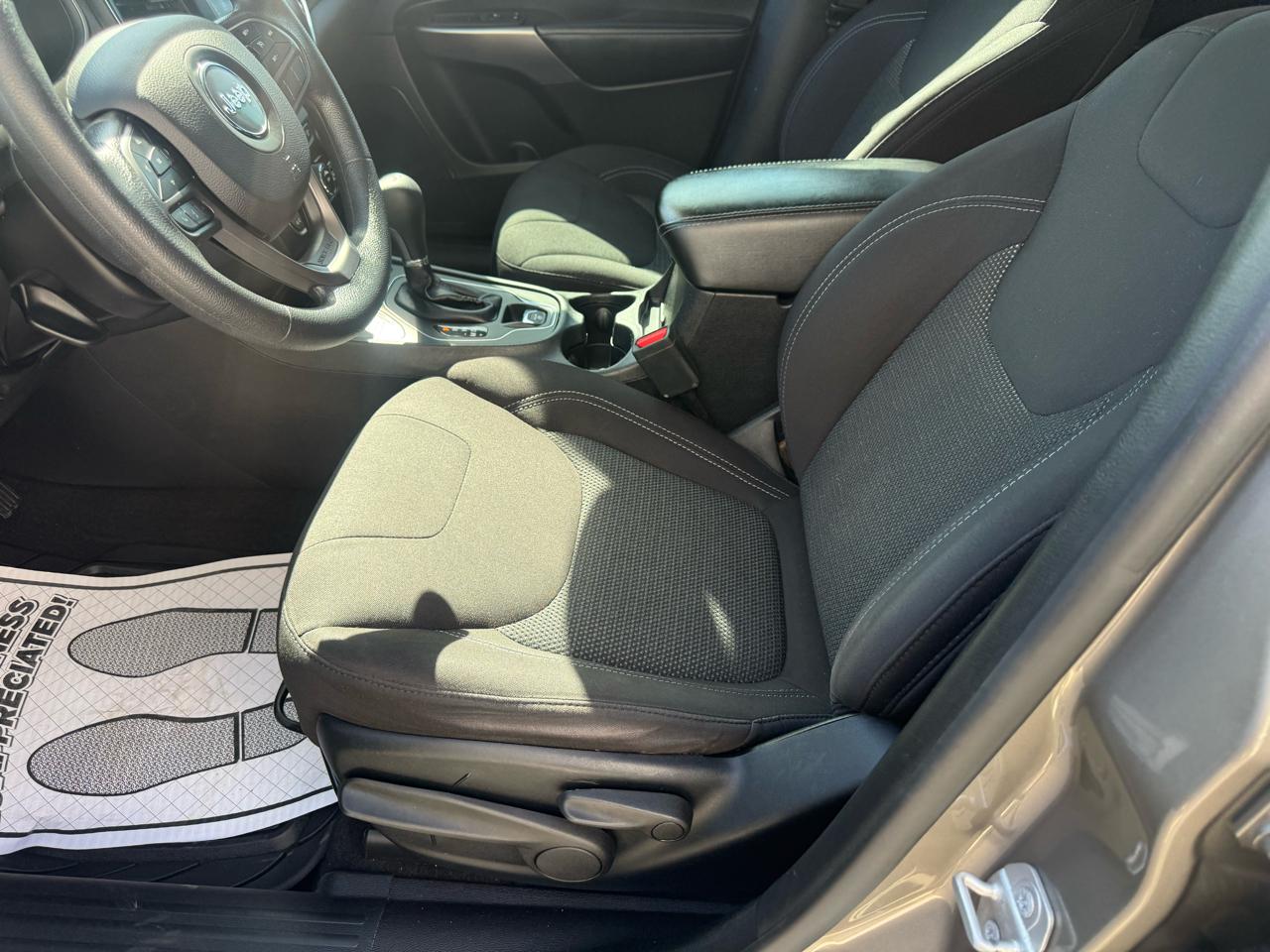 Jeep Cherokee Latitude 4x4 2019