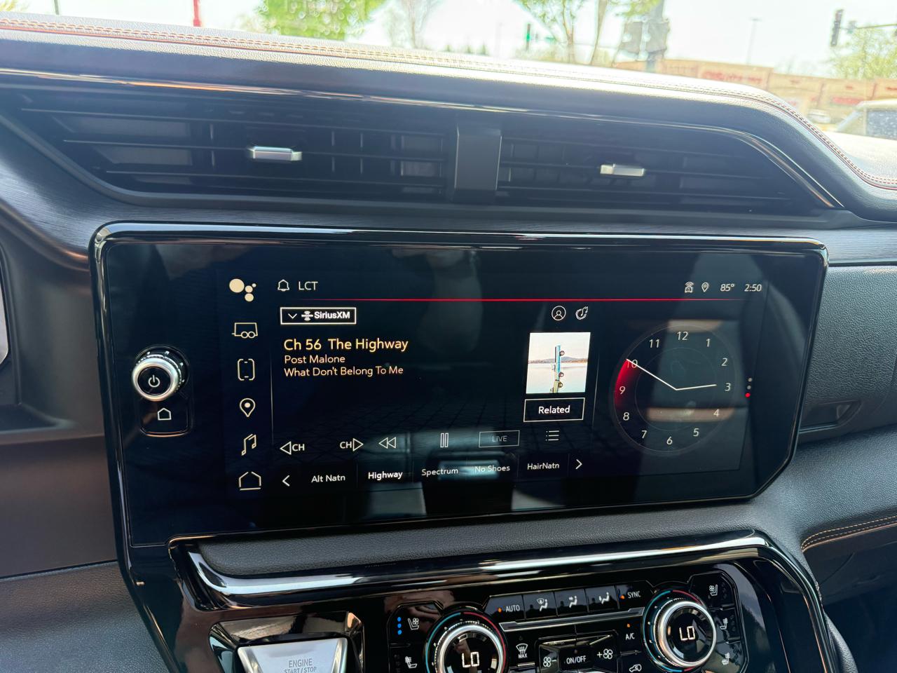 GMC Sierra 1500 4WD Crew Cab 147" AT4 2024