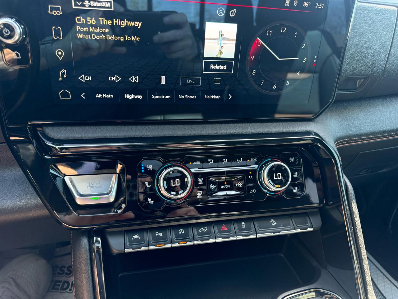 GMC Sierra 1500 4WD Crew Cab 147" AT4 2024