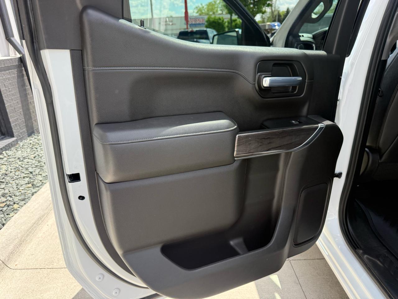 Chevrolet Silverado 1500 4WD Crew Cab 147" LTZ 2021
