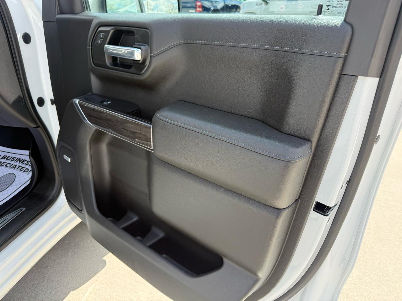 Chevrolet Silverado 1500 4WD Crew Cab 147" LTZ 2021