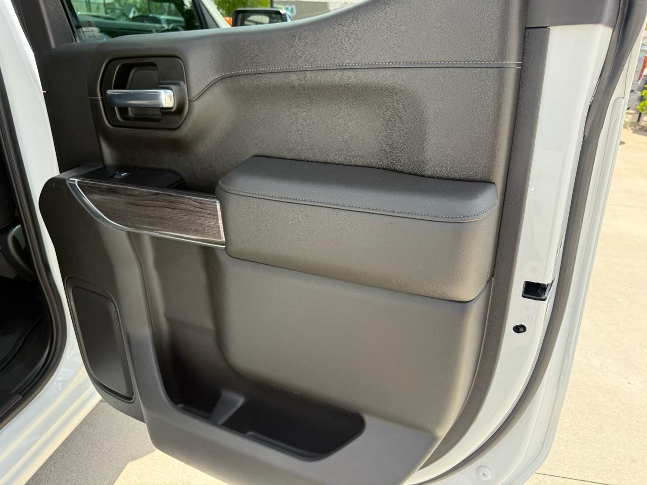 Chevrolet Silverado 1500 4WD Crew Cab 147" LTZ 2021