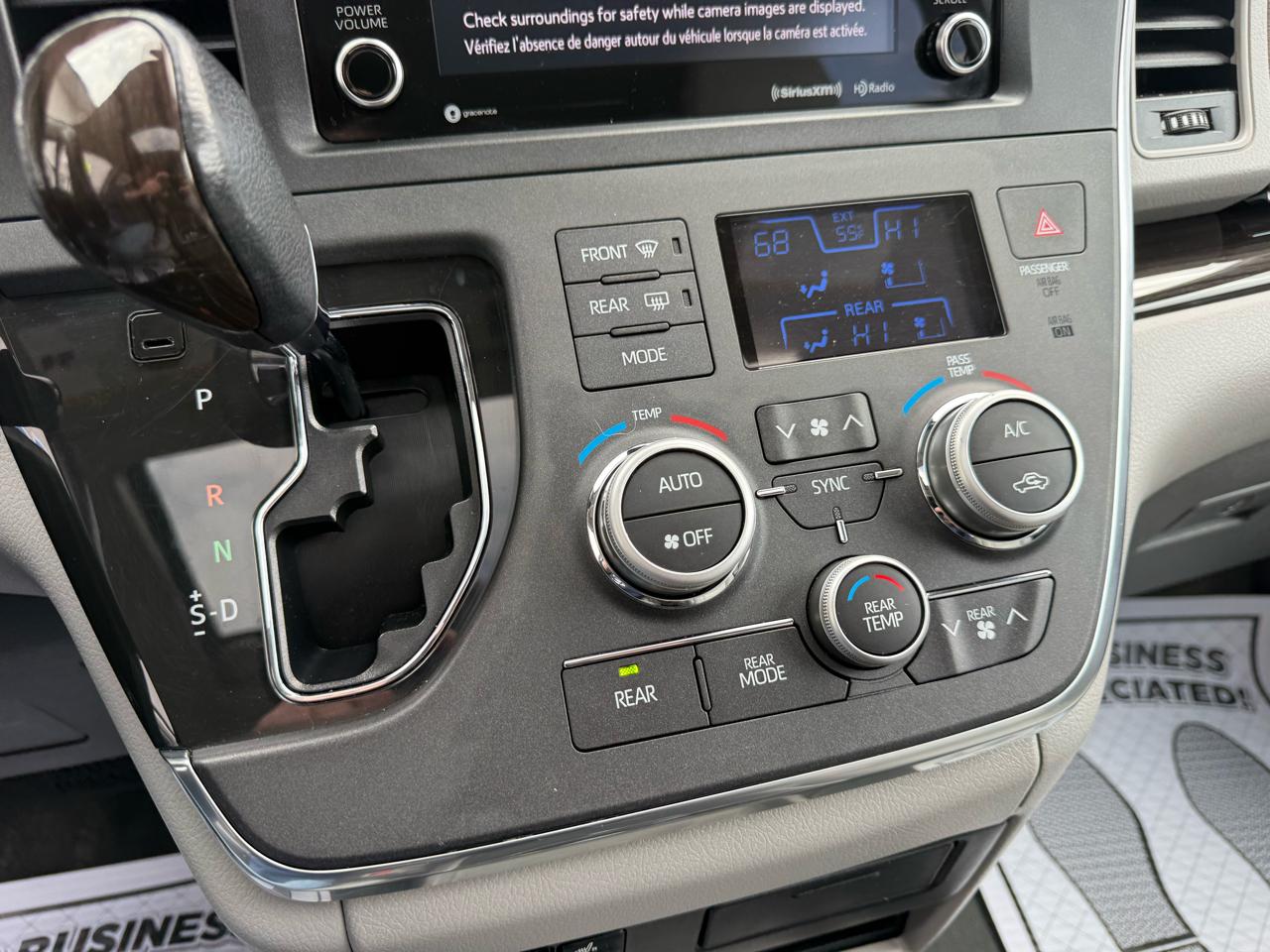 Toyota Sienna XLE Auto Access Seat FWD 7-Passenger (Natl) 2018
