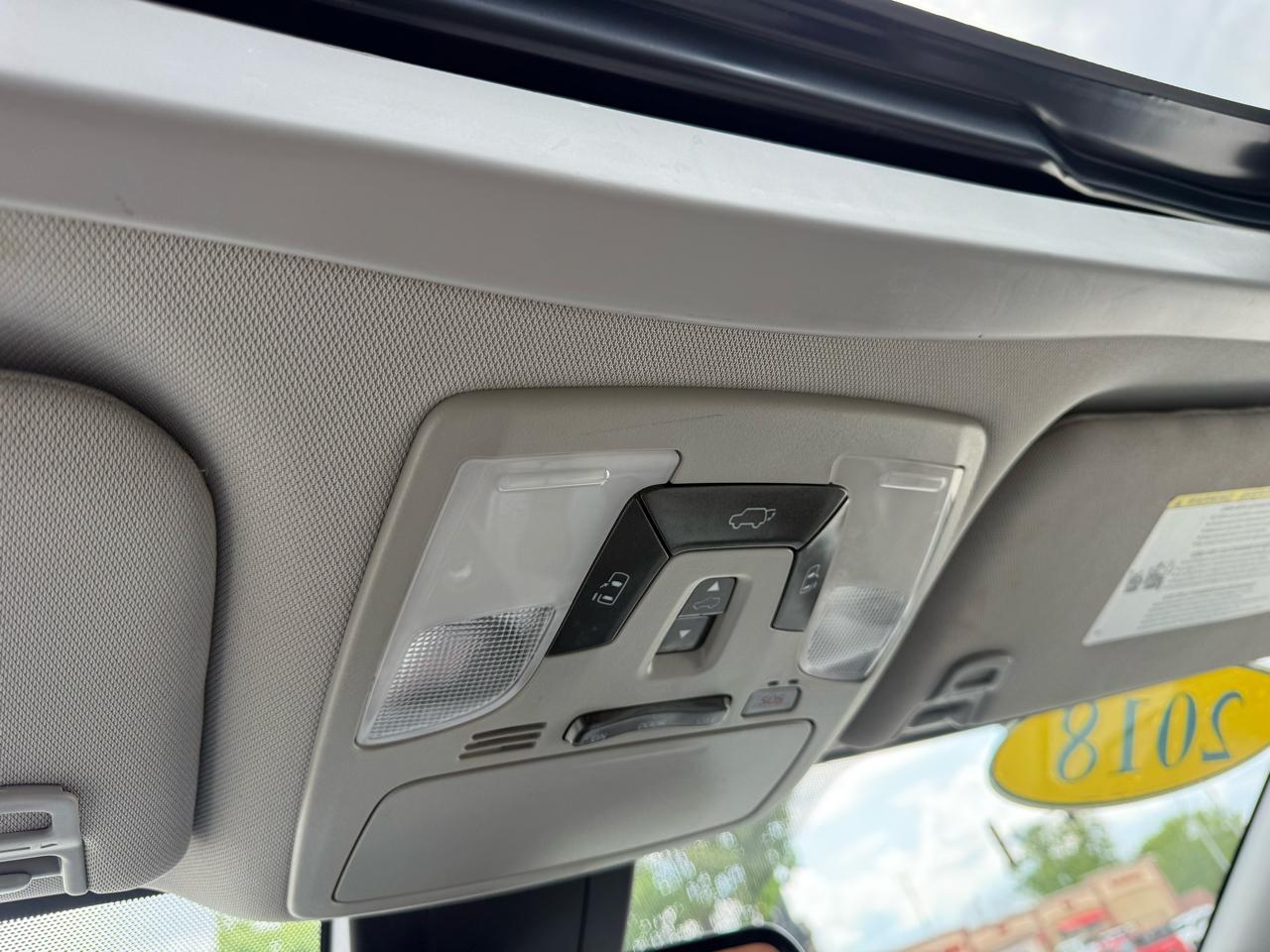 Toyota Sienna XLE Auto Access Seat FWD 7-Passenger (Natl) 2018