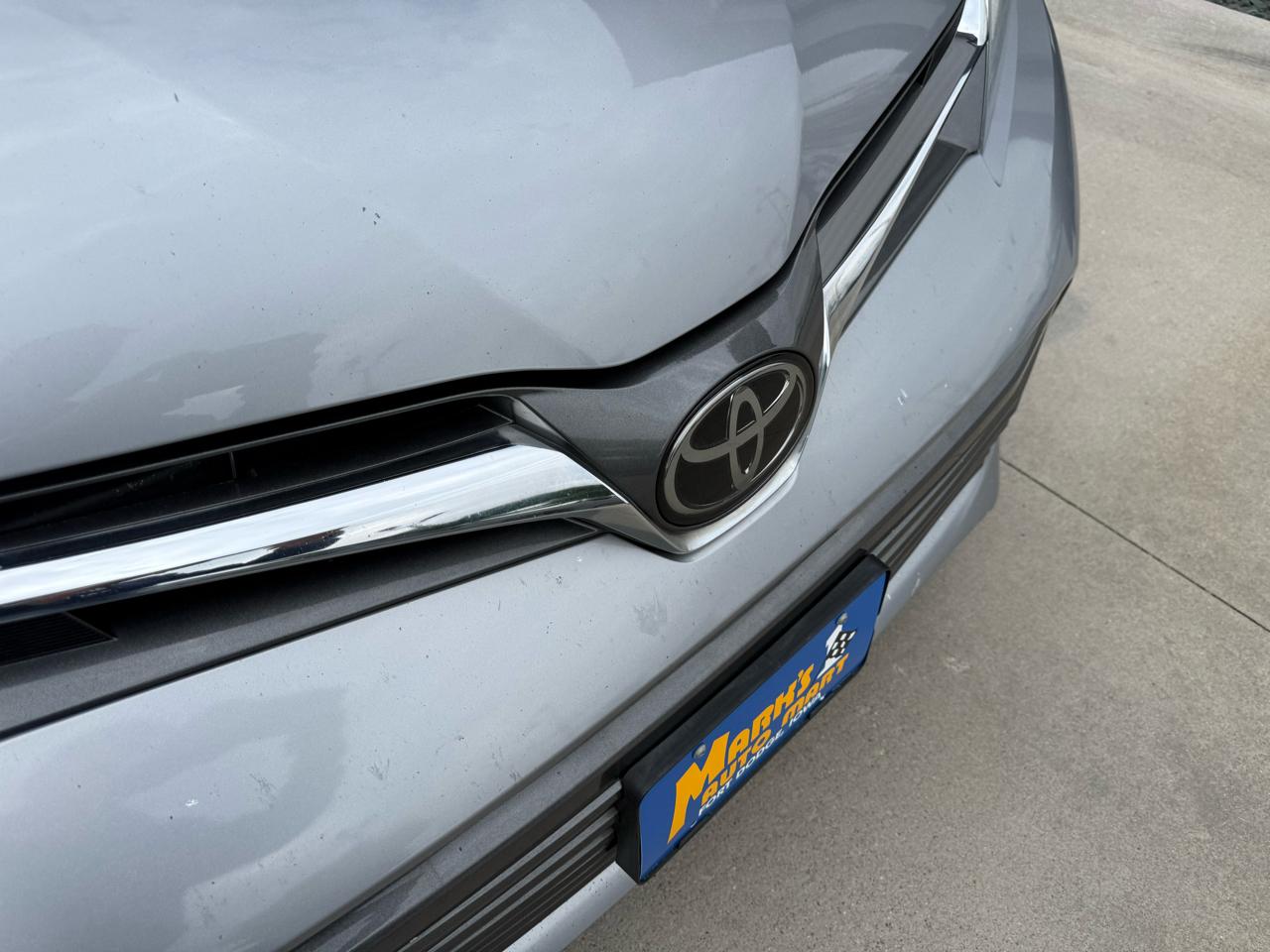 Toyota Sienna XLE Auto Access Seat FWD 7-Passenger (Natl) 2018