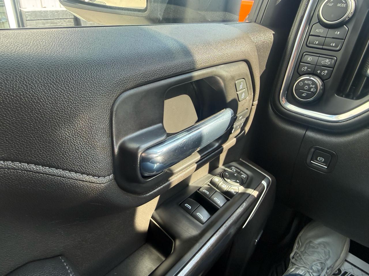 Chevrolet Silverado 2500HD 4WD Crew Cab 159" LTZ 2022