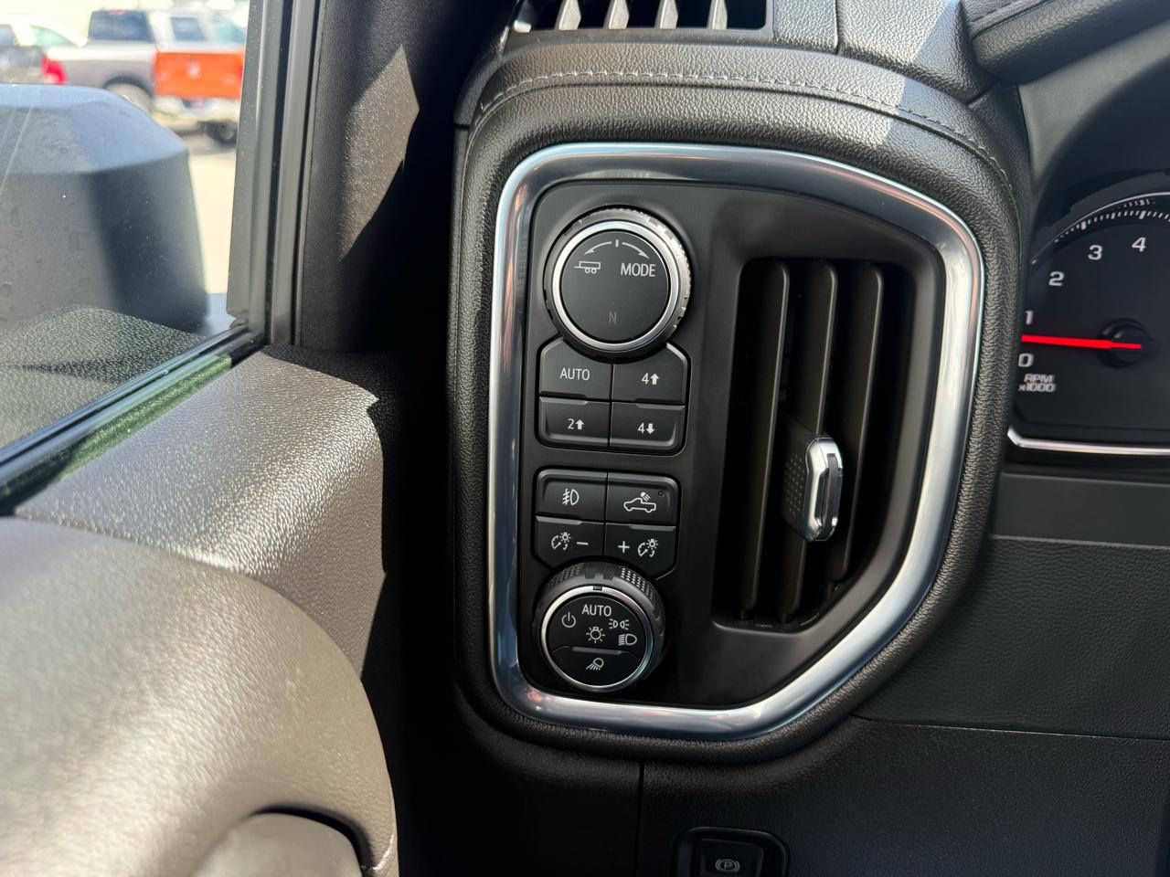 Chevrolet Silverado 2500HD 4WD Crew Cab 159" LTZ 2022
