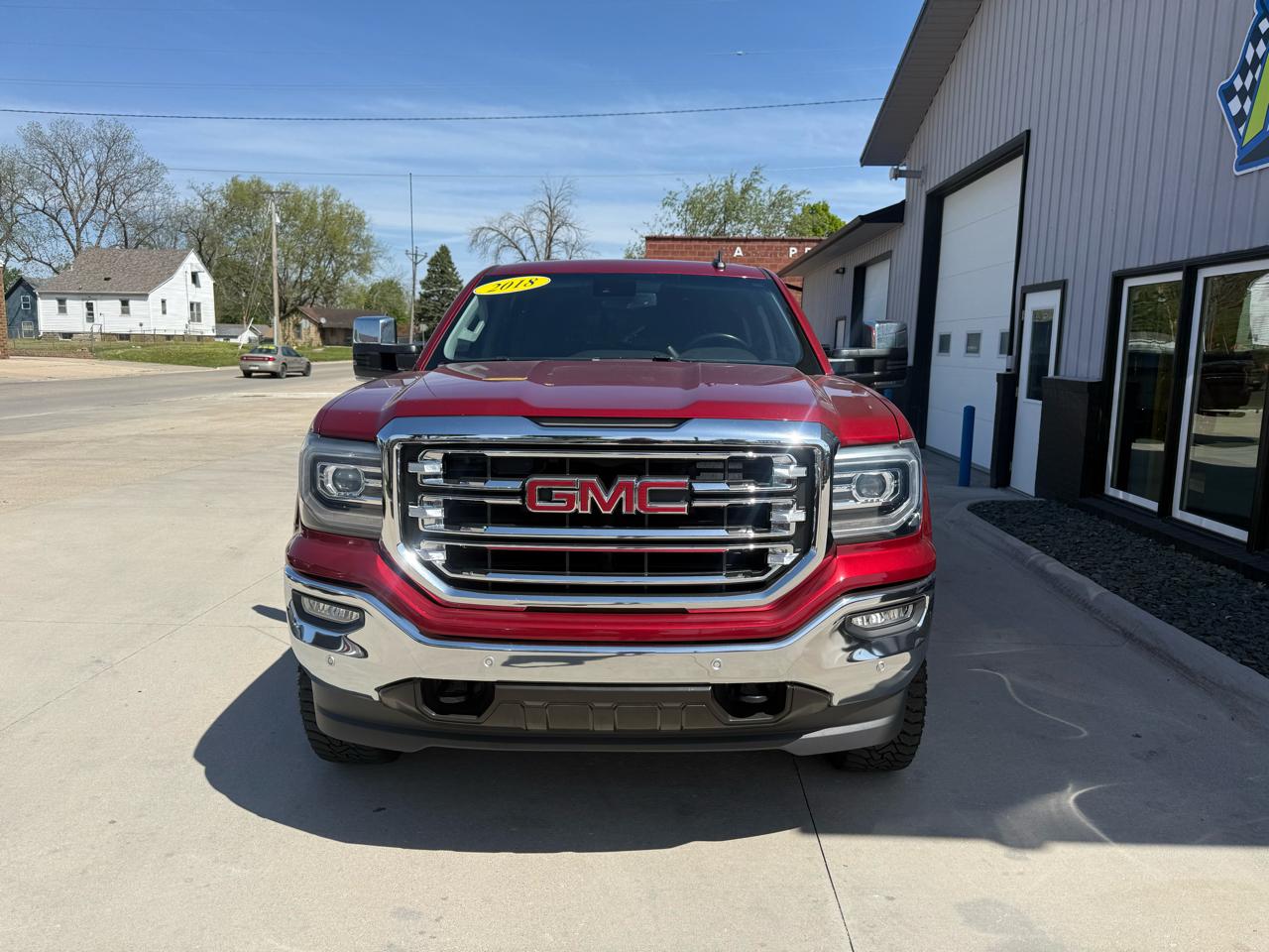 GMC Sierra 1500 4WD Crew Cab 143.5" SLT 2018