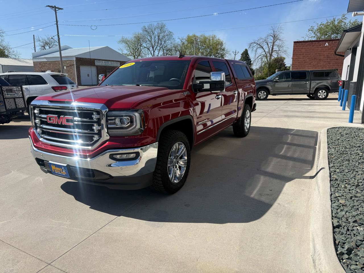 GMC Sierra 1500 4WD Crew Cab 143.5" SLT 2018