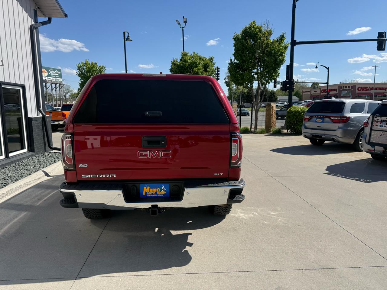 GMC Sierra 1500 4WD Crew Cab 143.5" SLT 2018