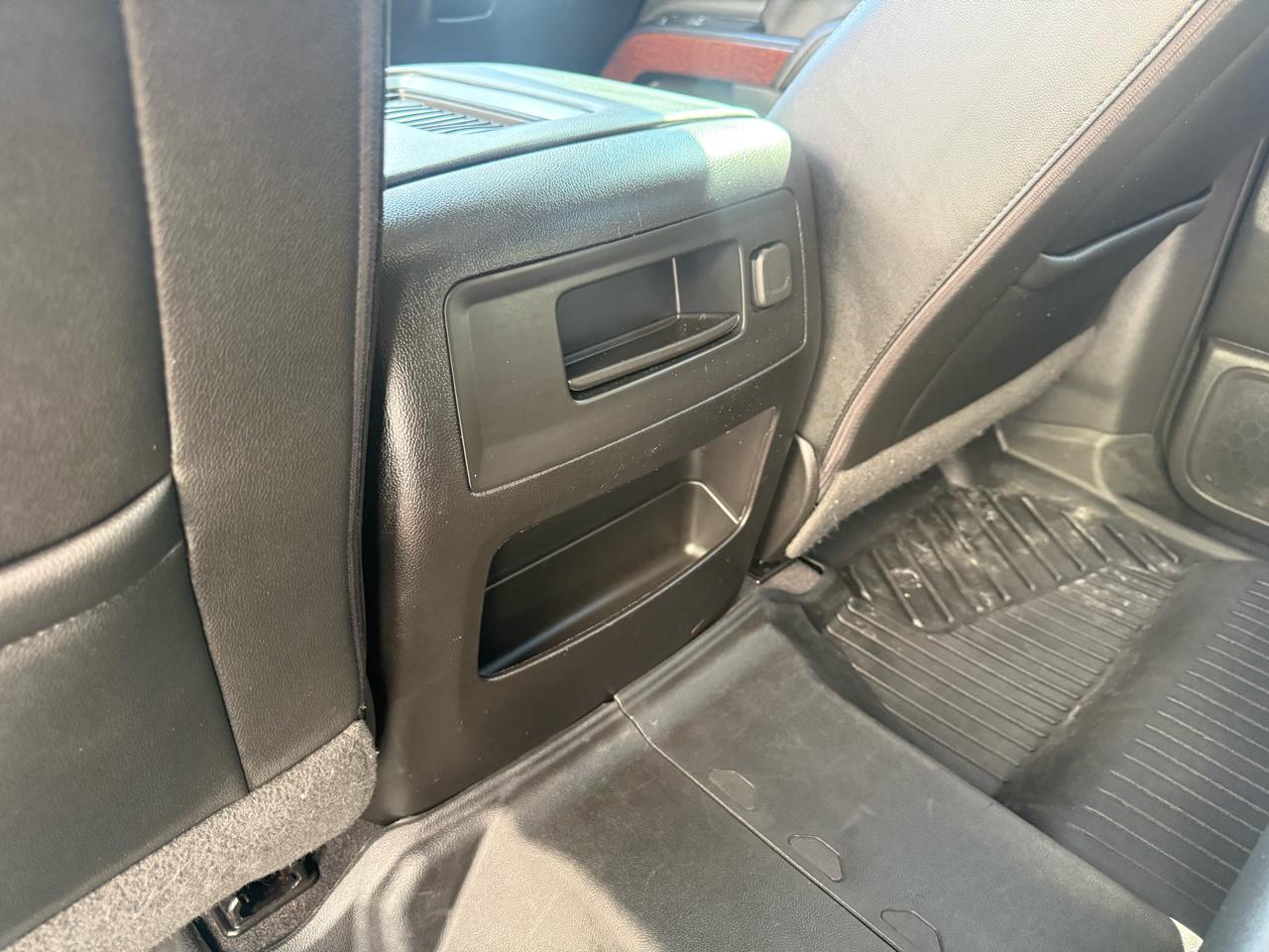GMC Sierra 1500 4WD Crew Cab 143.5" SLT 2018
