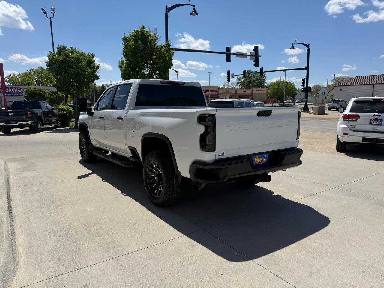 Chevrolet Silverado 2500HD 4WD Crew Cab 159" Custom 2022