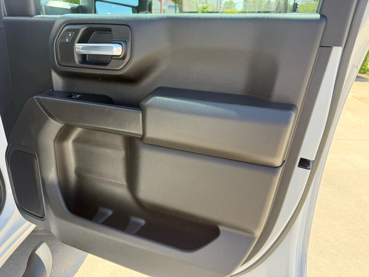 Chevrolet Silverado 2500HD 4WD Crew Cab 159" Custom 2022