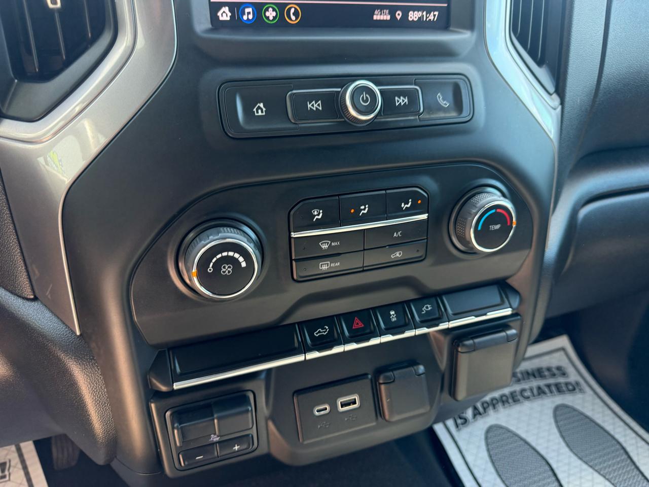 Chevrolet Silverado 2500HD 4WD Crew Cab 159" Custom 2022