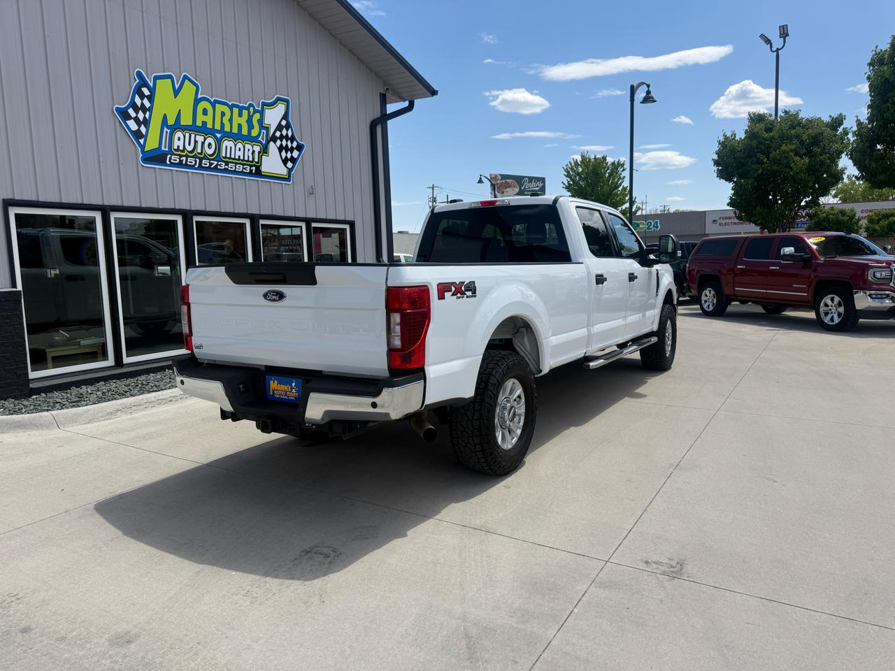 Ford Super Duty F-350 SRW XLT 4WD Crew Cab 8' Box 2022