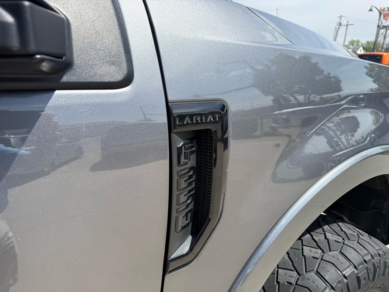Ford Super Duty F-250 SRW Lariat 4WD Crew Cab 6.75' Box 2022