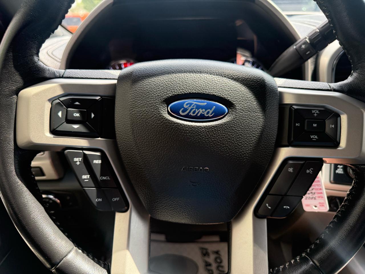Ford Super Duty F-250 SRW Lariat 4WD Crew Cab 6.75' Box 2022
