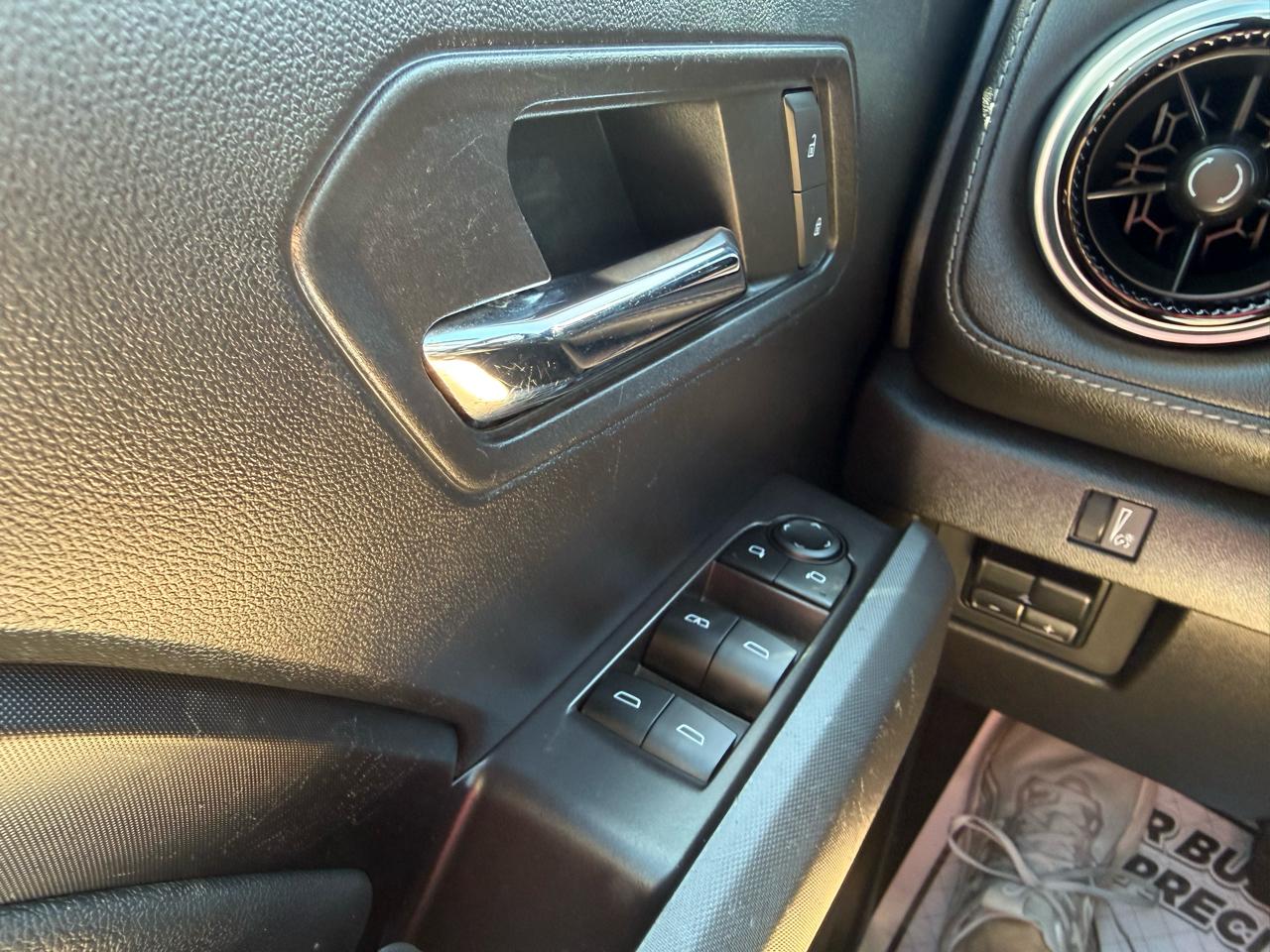 Chevrolet Colorado 4WD Crew Cab LT 2023