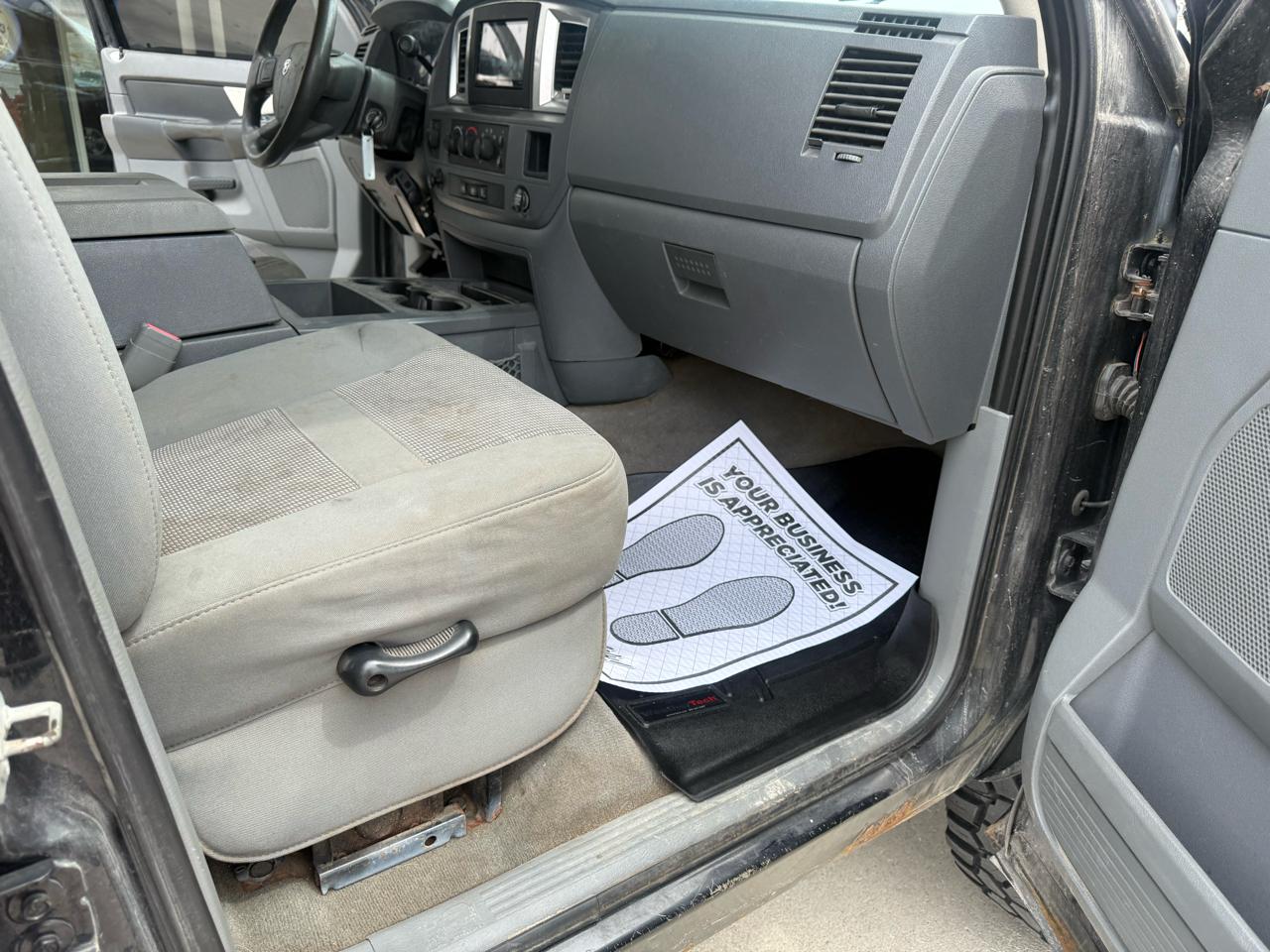 Dodge Ram 2500 4WD Quad Cab 140.5" SLT 2009
