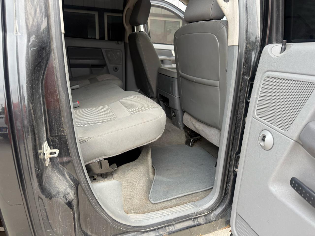Dodge Ram 2500 4WD Quad Cab 140.5" SLT 2009
