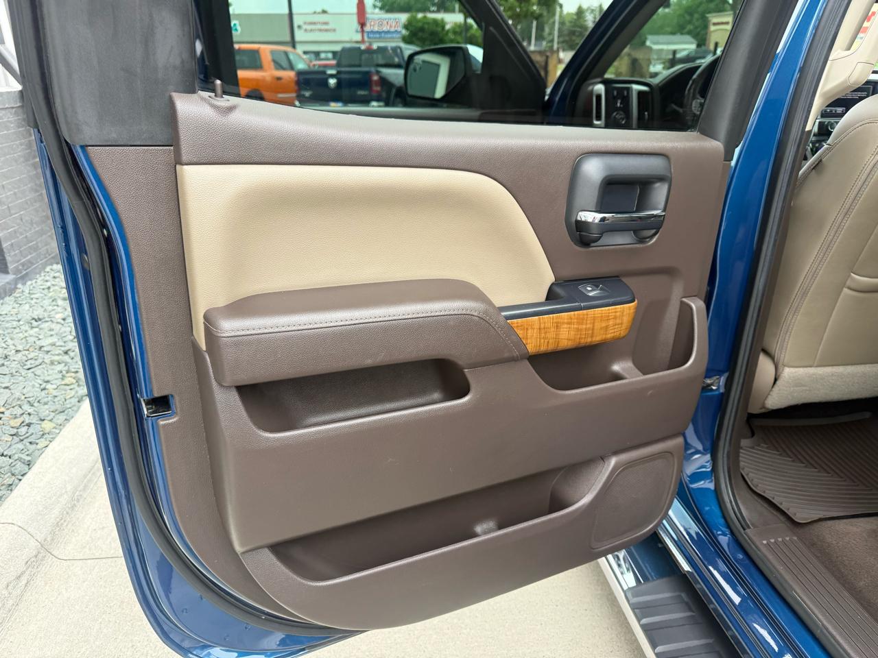 GMC Sierra 1500 4WD Crew Cab 143.5" SLT 2018