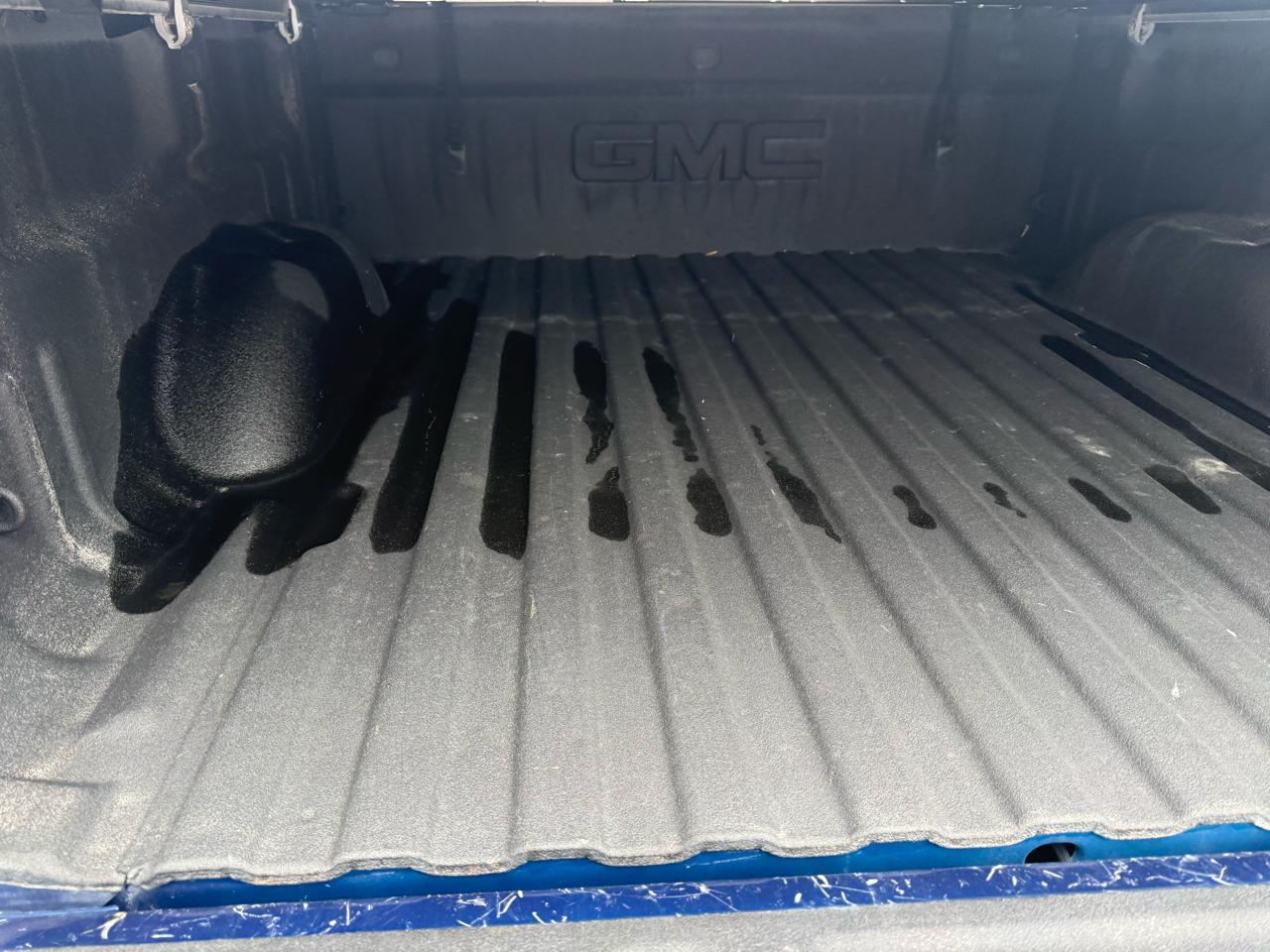 GMC Sierra 1500 4WD Crew Cab 143.5" SLT 2018