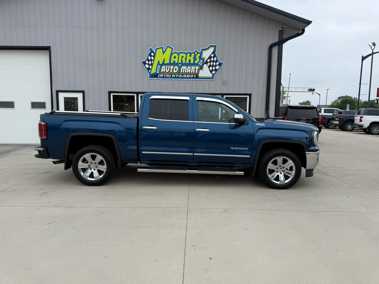 GMC Sierra 1500 4WD Crew Cab 143.5" SLT 2018